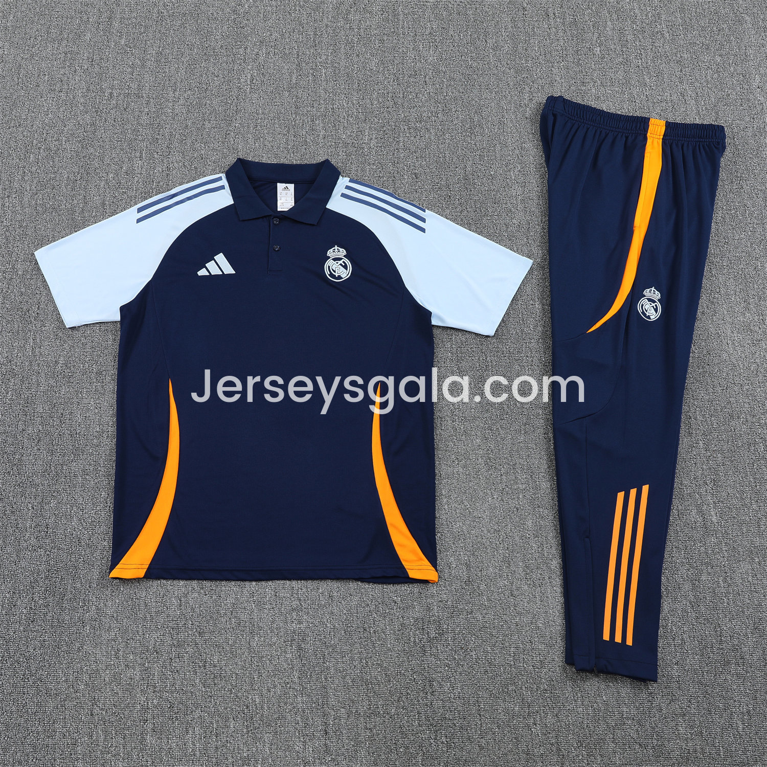 Real Madrid 25-26 POLO Short-Sleeve Training Set - Deep Blue Top and Pants with Yellow Stripes - SOCCERDEALSHOP