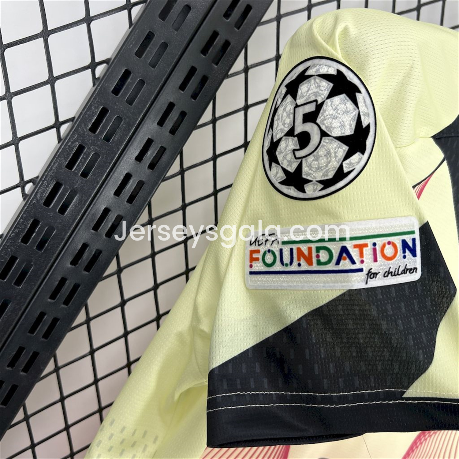 B.A.R.S.A 25-26 T90 Red Lines Yellow Special Jersey - Fans Version - SOCCERDEALSHOP