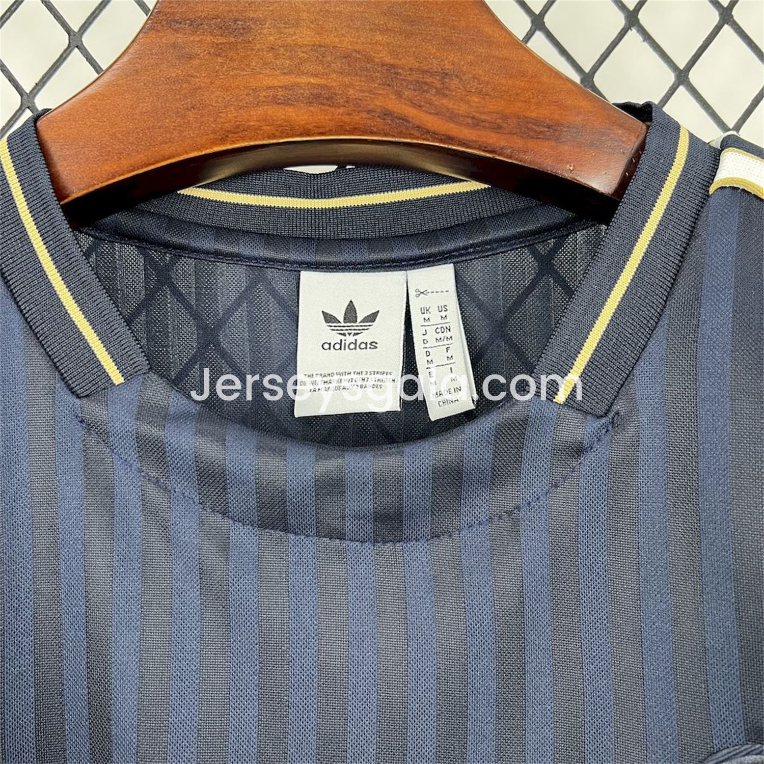 Juventus 2025 Royal Blue Icon Retro Jersey - Fans Version - SOCCERDEALSHOP