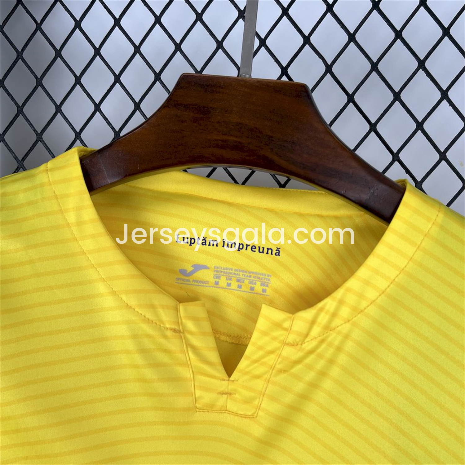 Romania 2025-26 Home Jersey - Fans Version - SOCCERDEALSHOP