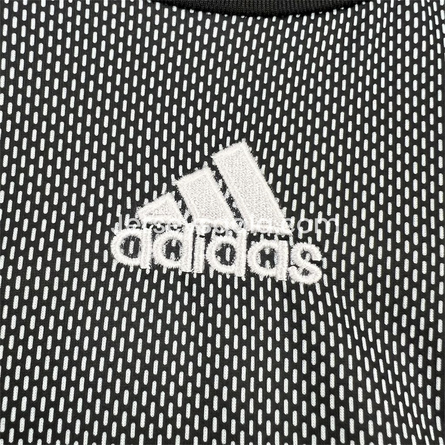 Retro Real Madrid 2002-03 Grey Goalkeeper Jersey - SOCCERDEALSHOP