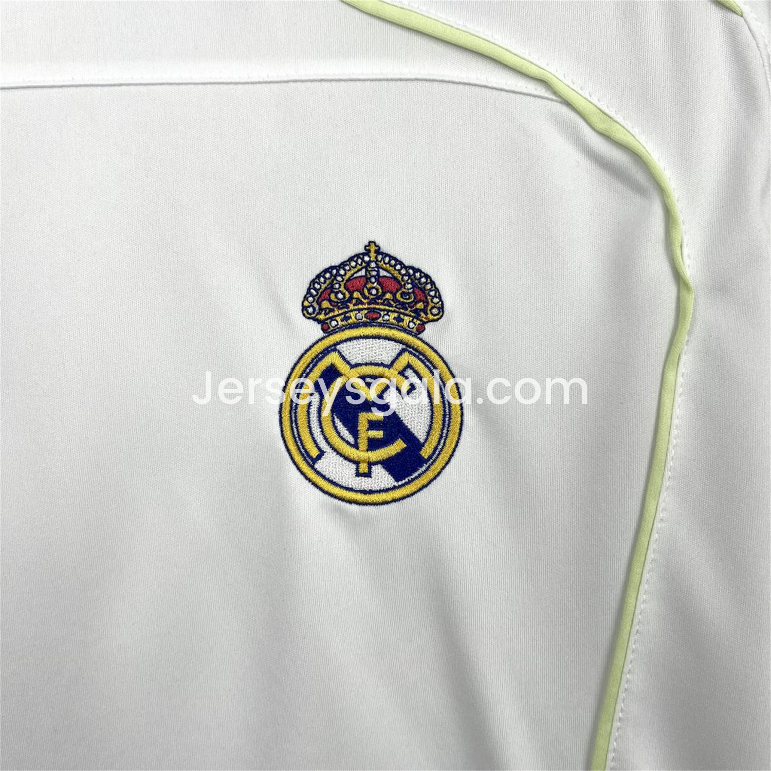 Real Madrid 25-26 Urban Purist Throwback White Jersey - Fans Version - SOCCERDEALSHOP