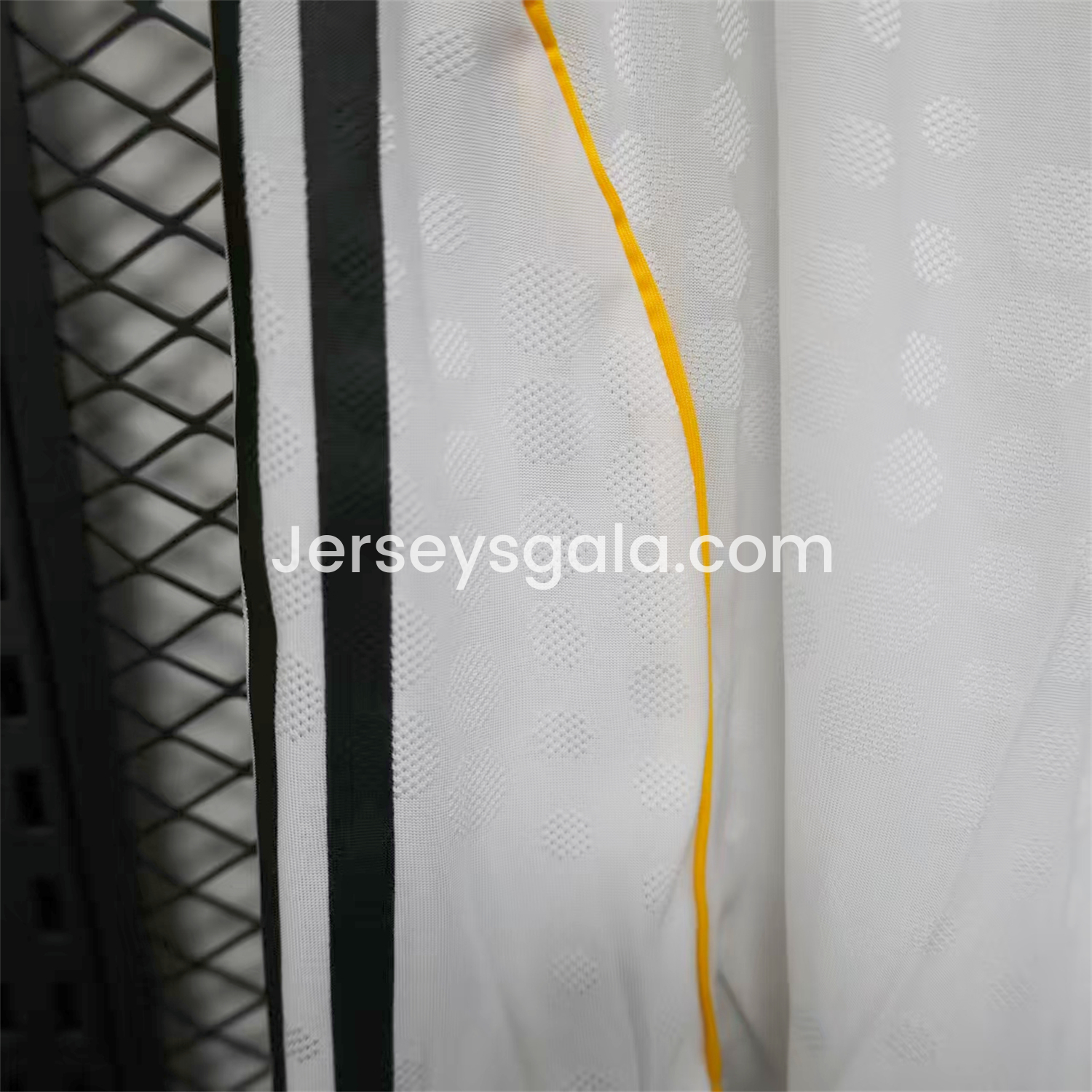 Real Madrid 25-26 Home Shorts - Player Version - SOCCERDEALSHOP