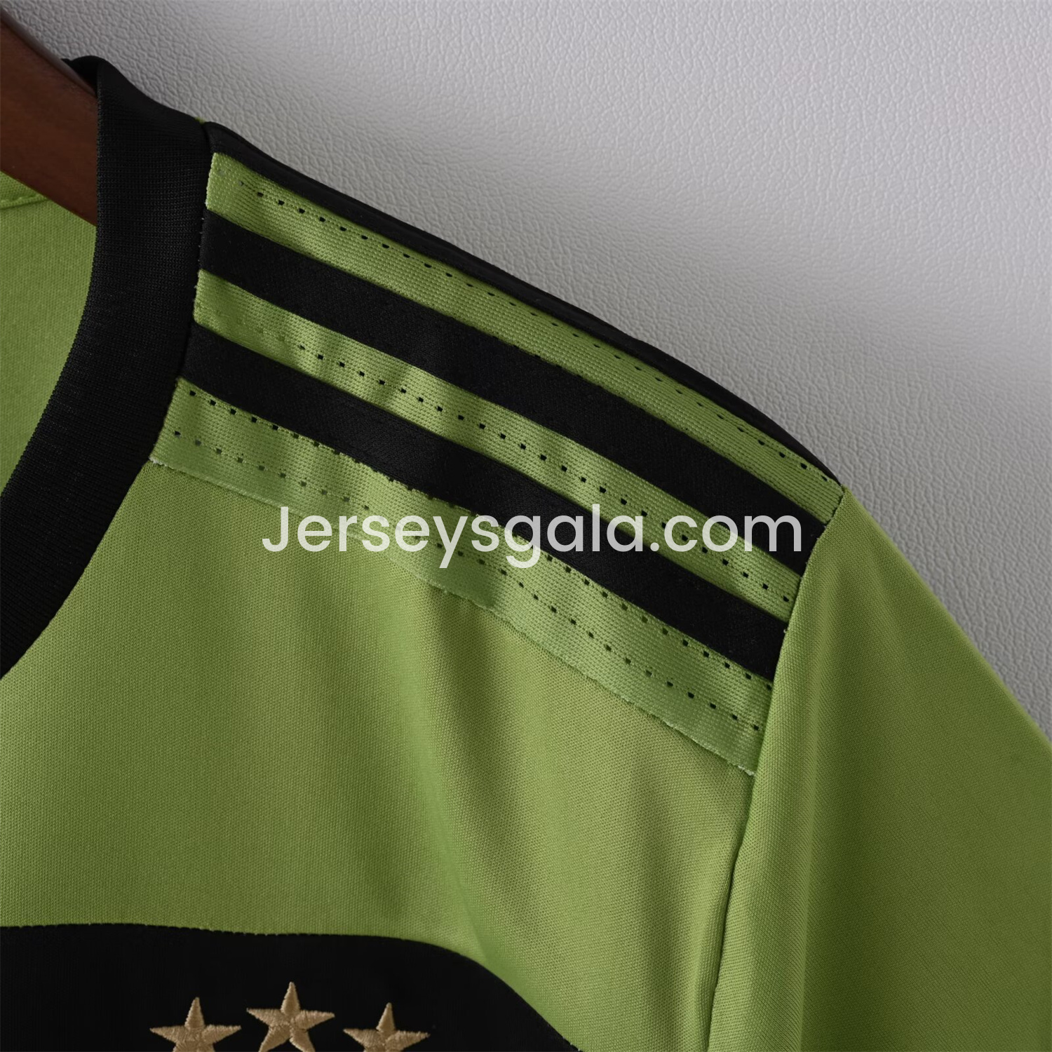 Retro Juventus 2017-18 Third Jersey - SOCCERDEALSHOP