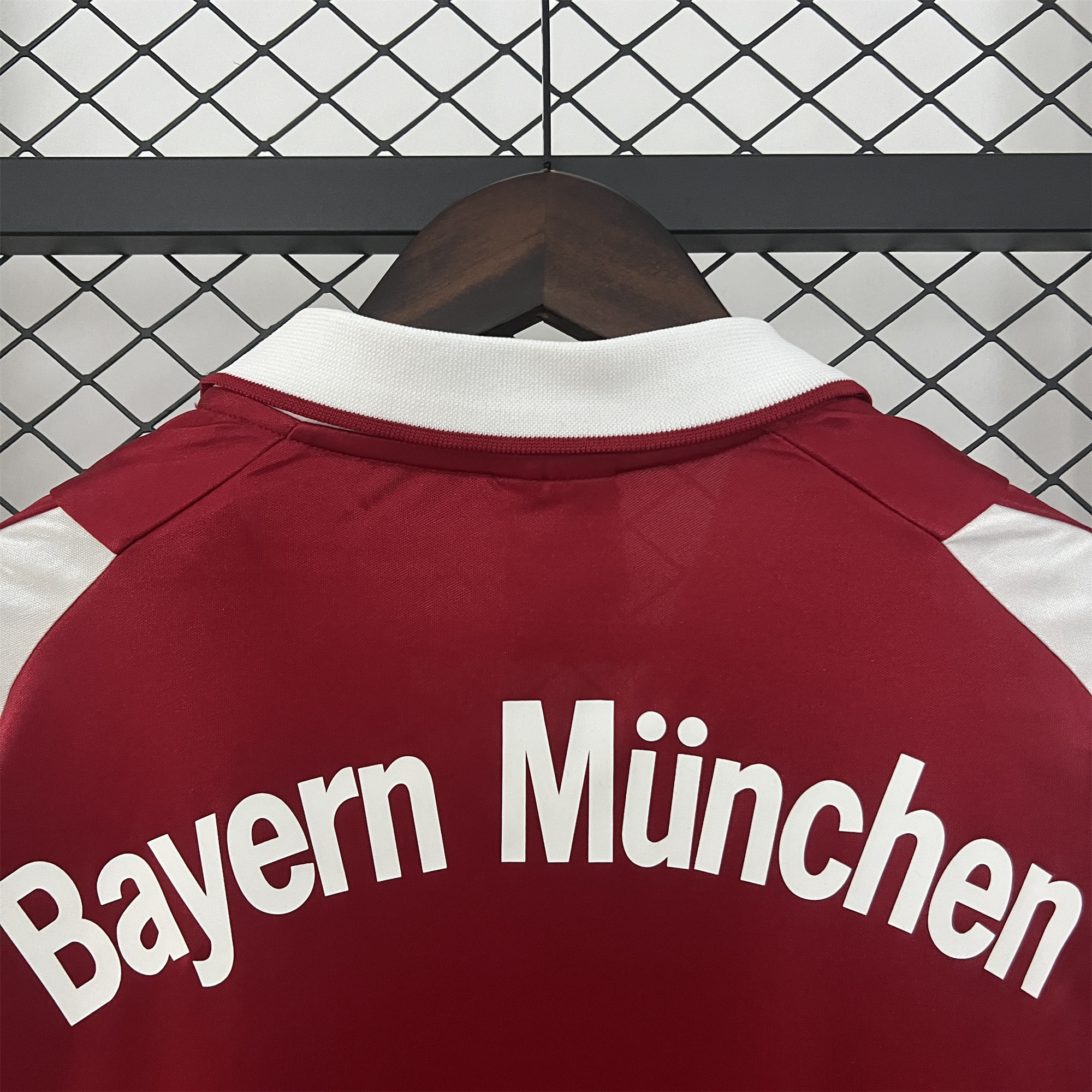 Retro Bayern Munich 2003-04 Home Jersey - SOCCERDEALSHOP