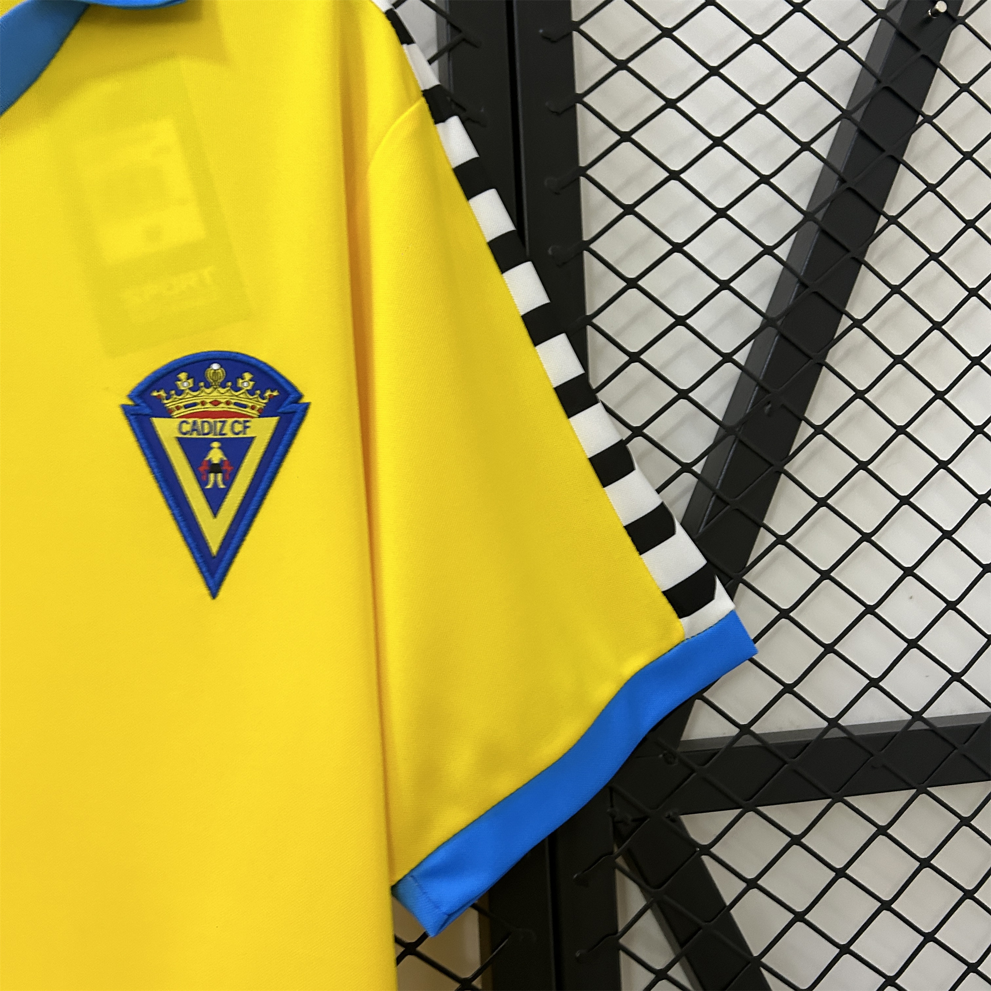 Retro Cádiz Cadiz 1983-84 Home Jersey - SOCCERDEALSHOP