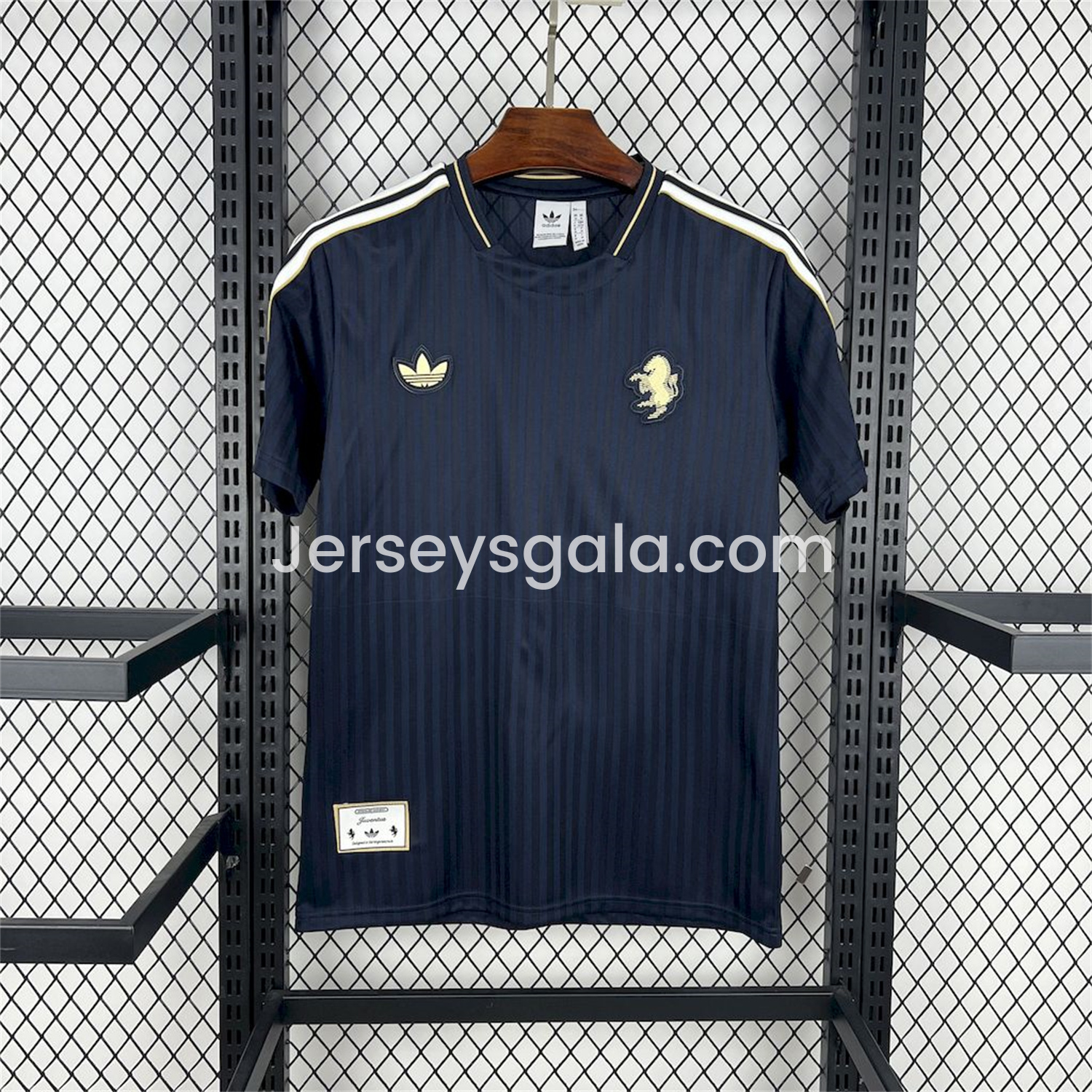 Juventus 2025 Royal Blue Icon Retro Jersey - Fans Version - SOCCERDEALSHOP