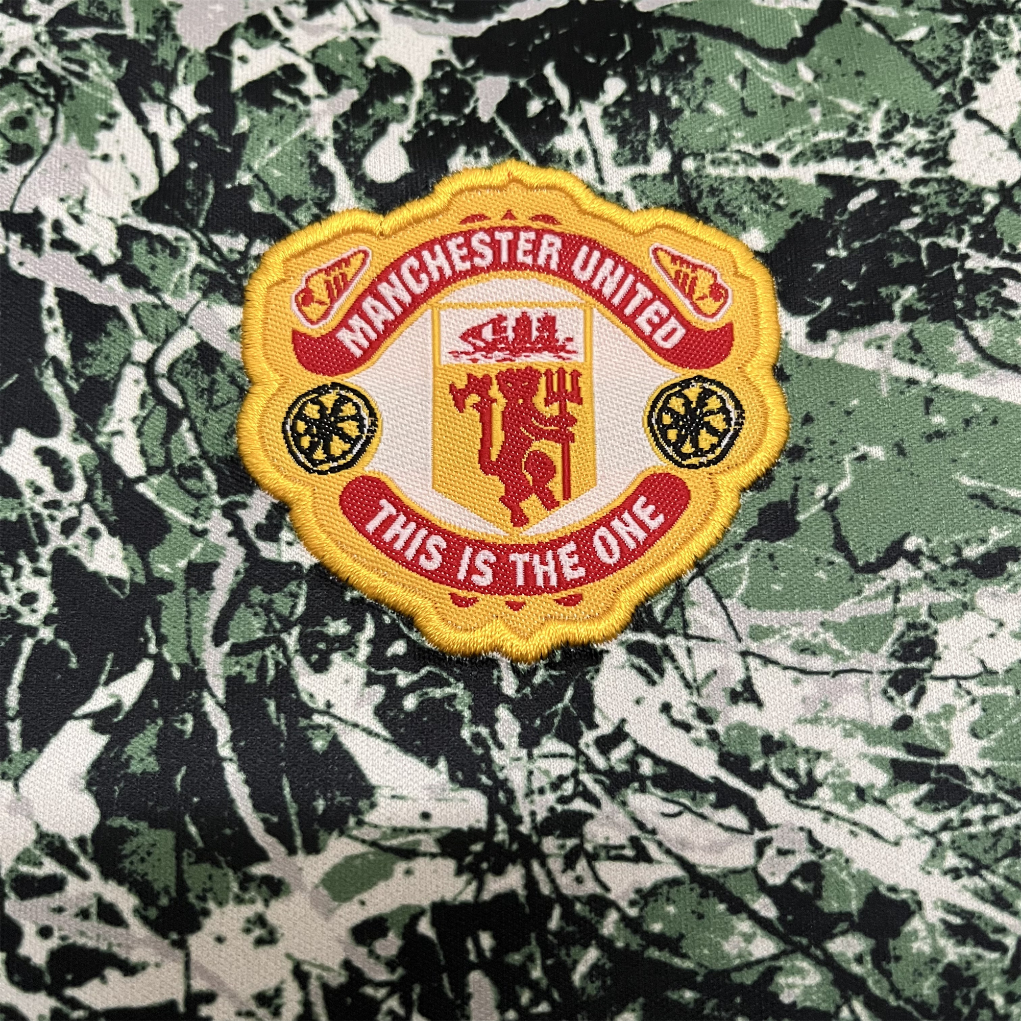 Manchester United x Stone Roses 23-24 Special Edition Kids Kit - SOCCERDEALSHOP