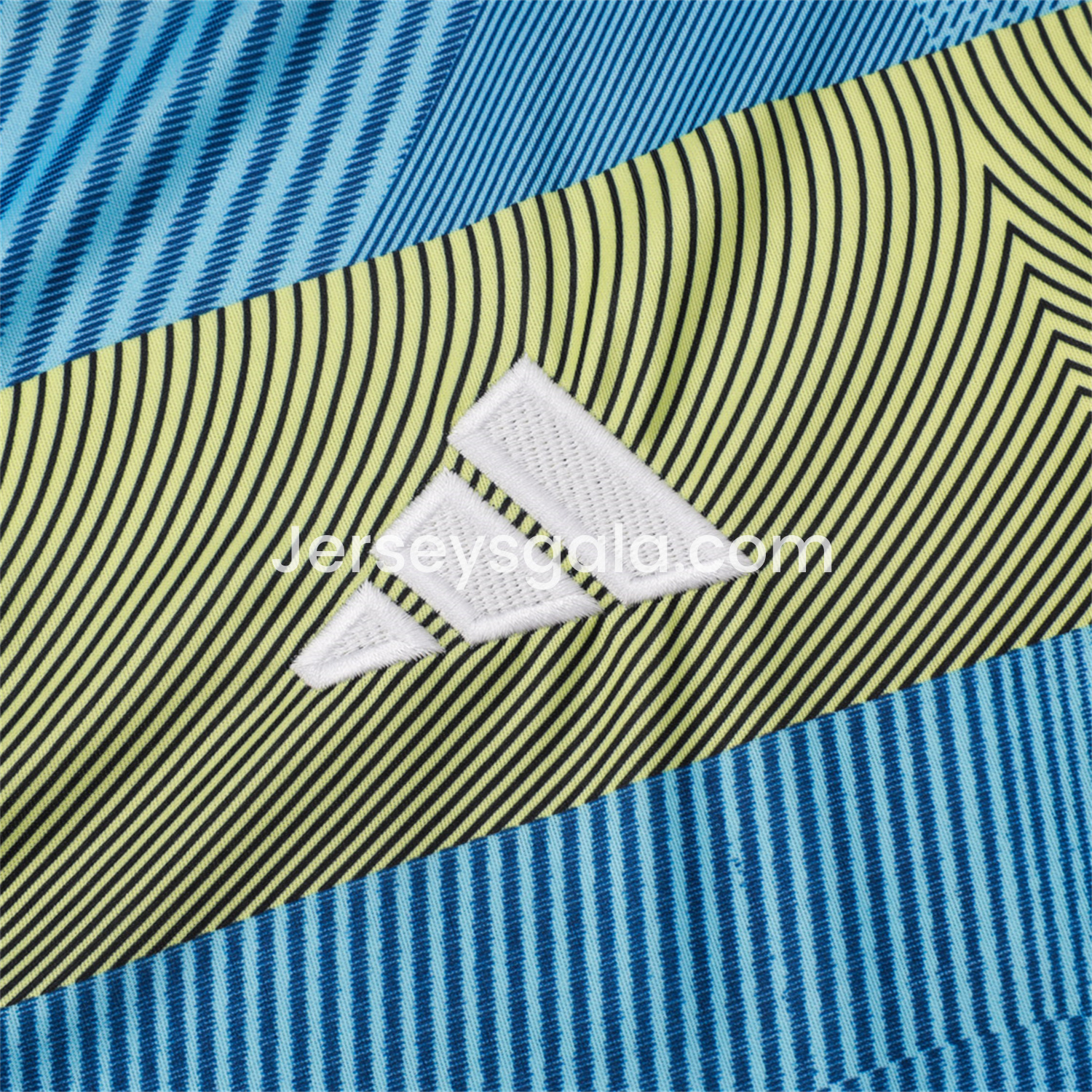 Real Madrid 25-26 Vest Training Set - Blue-Gray Camouflage Vest and Black Shorts - SOCCERDEALSHOP