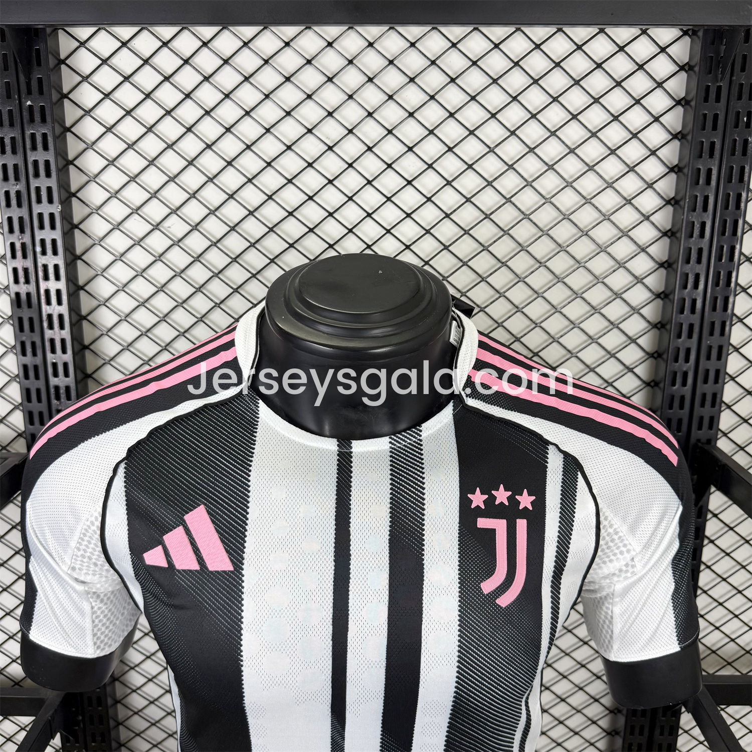 Juventus 25-26 Home Stadium Jersey - Player Version - SOCCERDEALSHOP