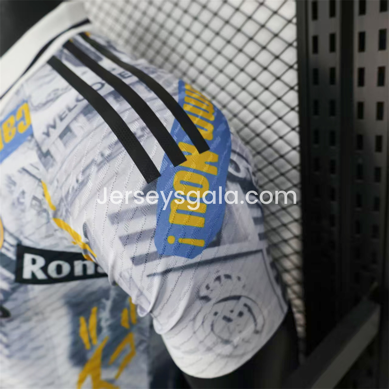 Real Madrid 25-26 Capture Of Camp Nou POLO White Special Jersey - Player Version - SOCCERDEALSHOP