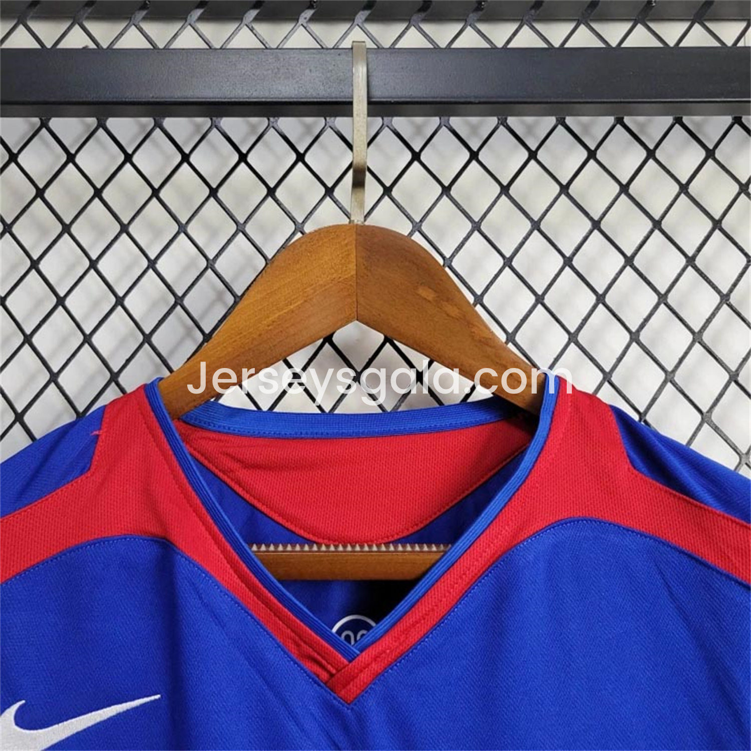 Manchester United Retro 05-06 Away Jersey - SOCCERDEALSHOP