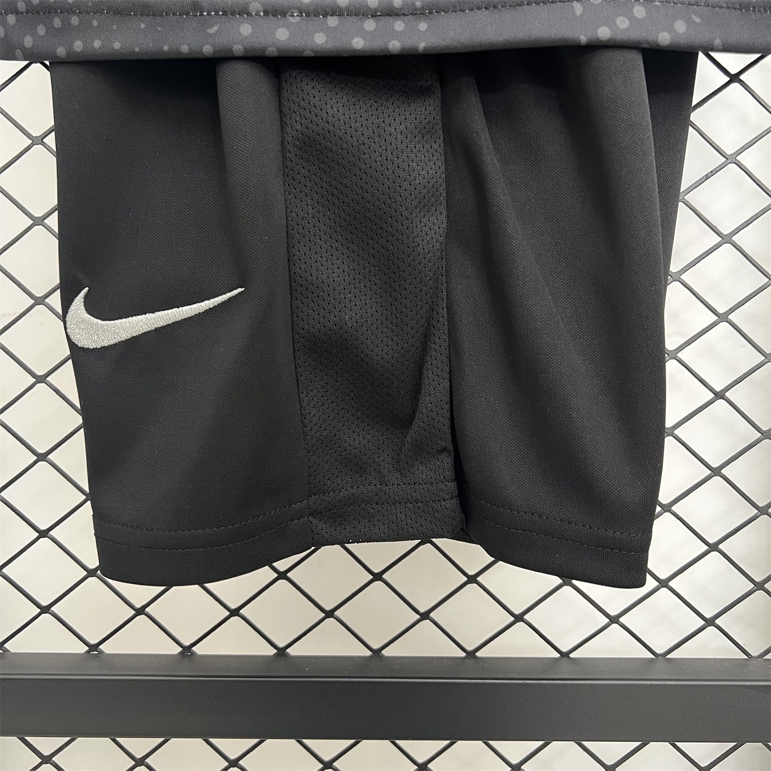 Sporting CP 25-26 Black Special Kids Kit - SOCCERDEALSHOP