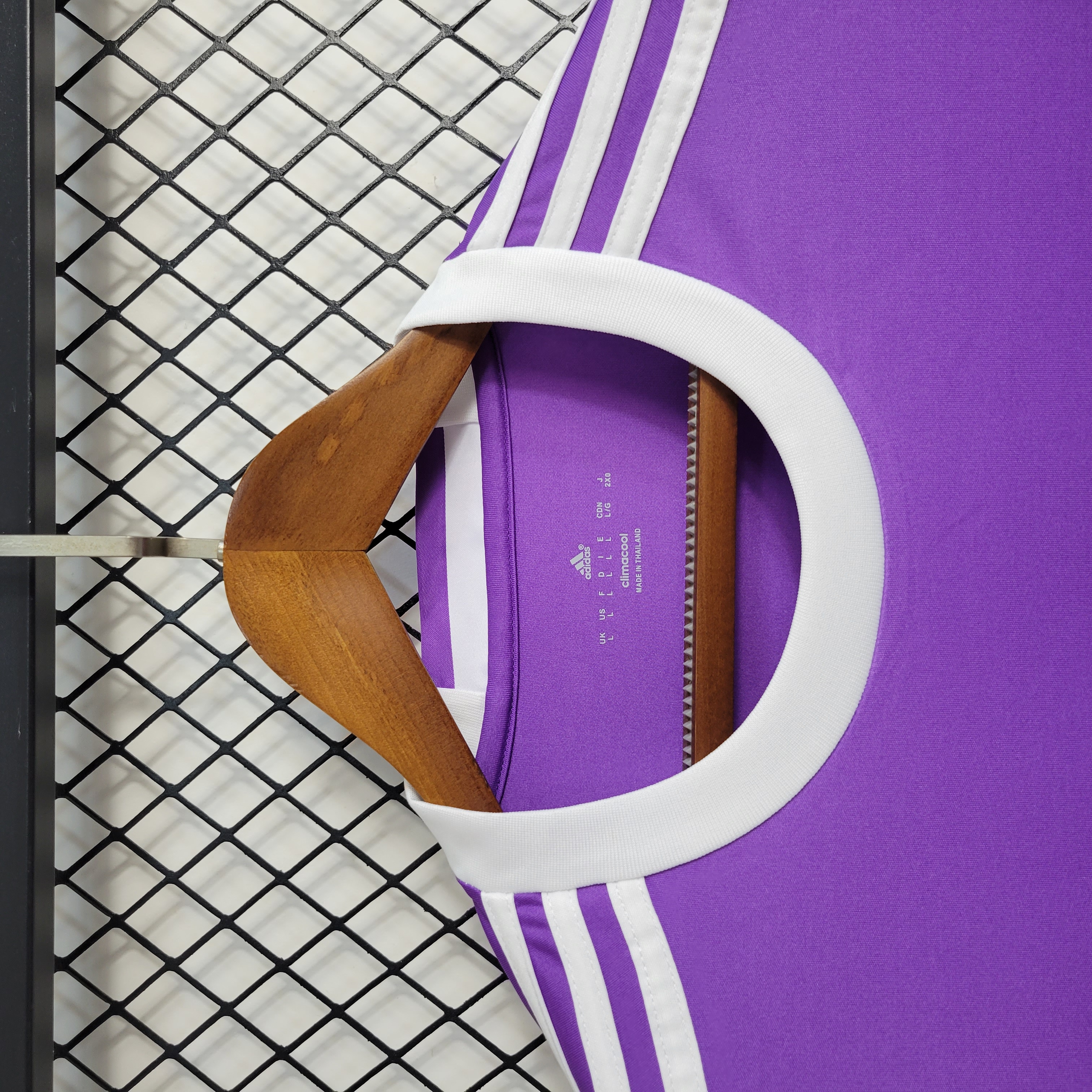 Retro Real Madrid 16-17 Away Long Sleeve Jersey - Champions League Final Version - SOCCERDEALSHOP