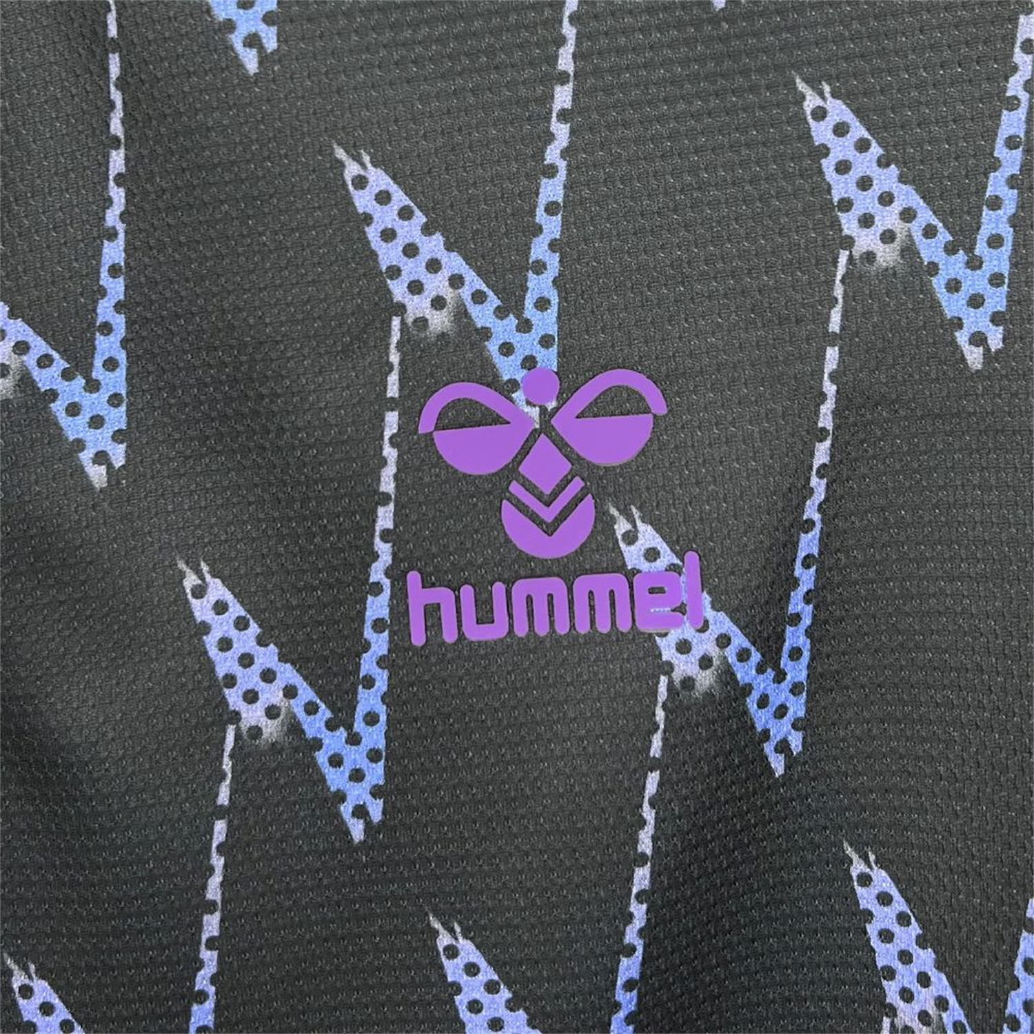 Real Betis 25-26 Black Training Jersey - Fans Version - SOCCERDEALSHOP