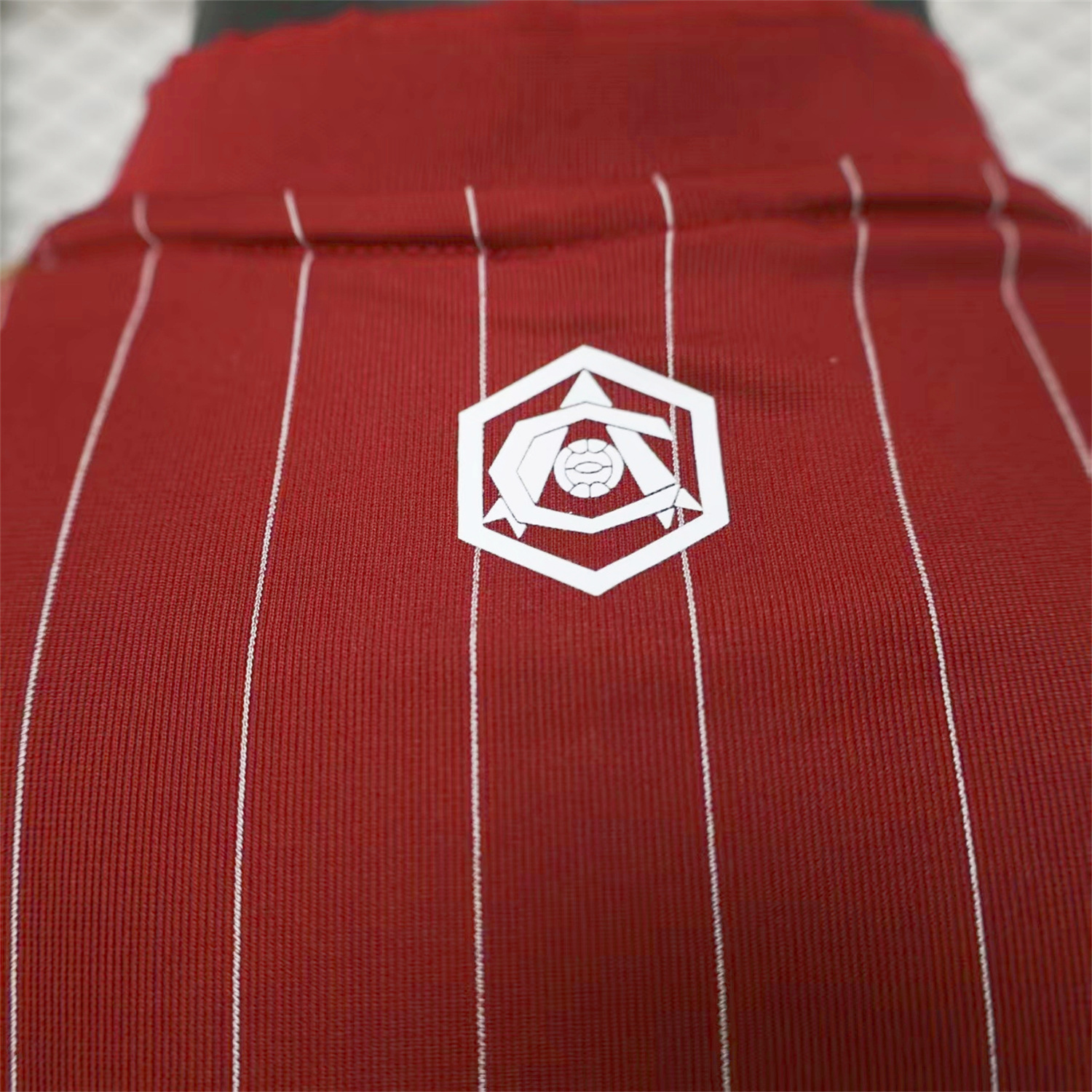 Arsenal 25-26 Trefoil White Lines Red Travel Jersey - Player Version - SOCCERDEALSHOP