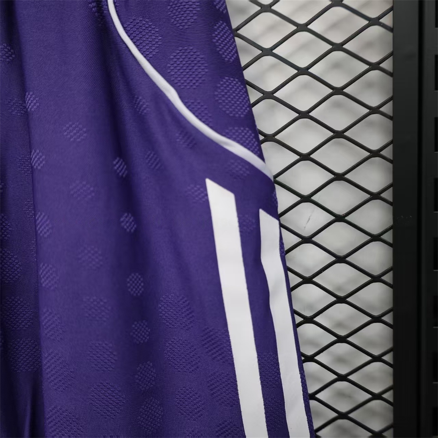 Manchester United 25-26 Away Purple Shorts - Player Version - SOCCERDEALSHOP