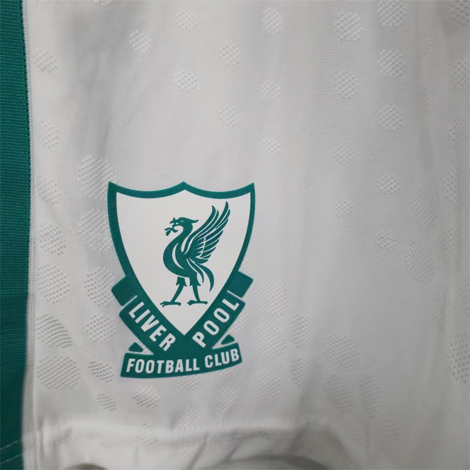 Liver.pool 25-26 Third White Shorts - Player Version - SOCCERDEALSHOP