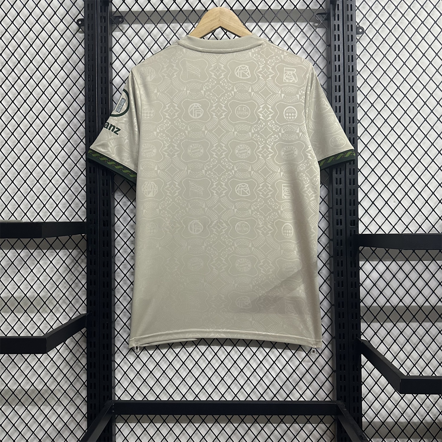 Bayern Munich 25-26 Oktoberfest Jersey - Fans Version - SOCCERDEALSHOP