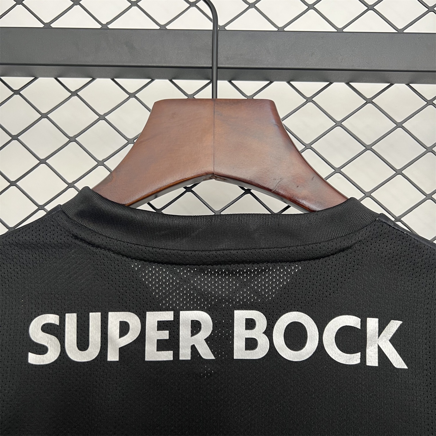 Sporting CP 25-26 Black Special Kids Kit - SOCCERDEALSHOP