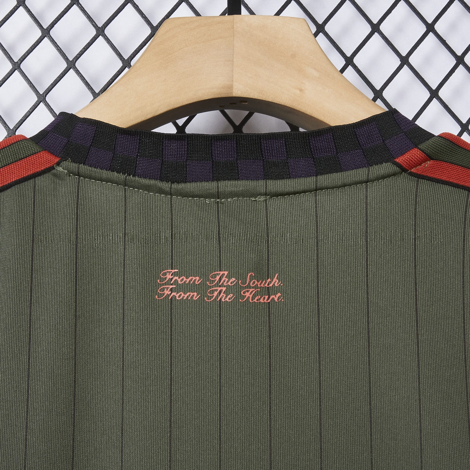 Bayern Munich 25-26 Trefoil Green Travel Jersey - Player Version - SOCCERDEALSHOP