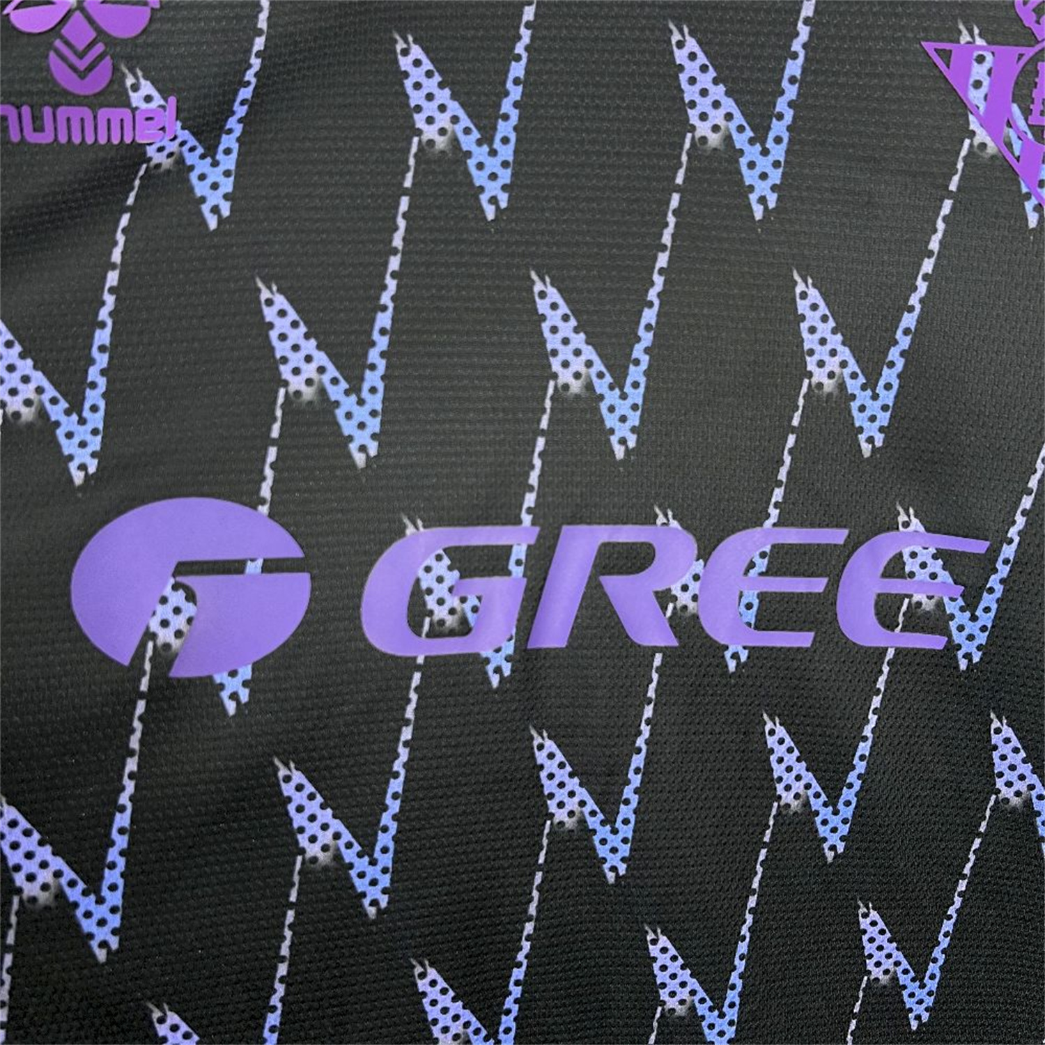 Real Betis 25-26 Black Training Jersey - Fans Version - SOCCERDEALSHOP