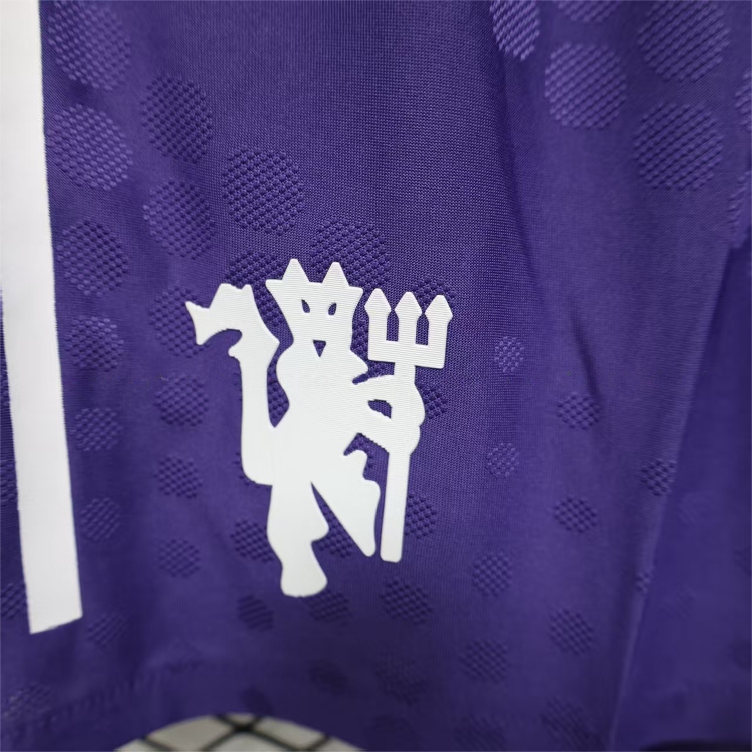 Manchester United 25-26 Away Purple Shorts - Player Version - SOCCERDEALSHOP