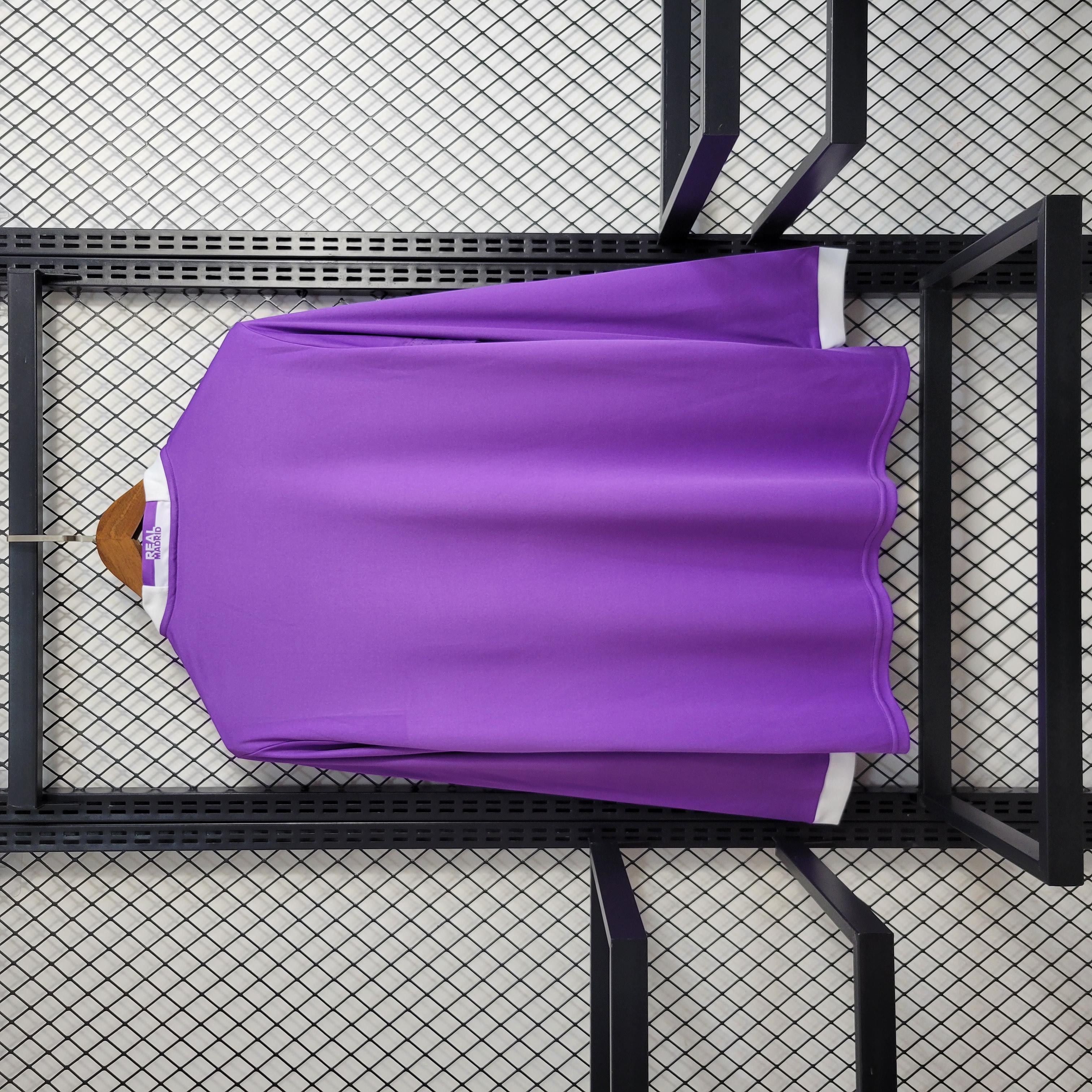 Retro Real Madrid 16-17 Away Long Sleeve Jersey - Champions League Final Version - SOCCERDEALSHOP