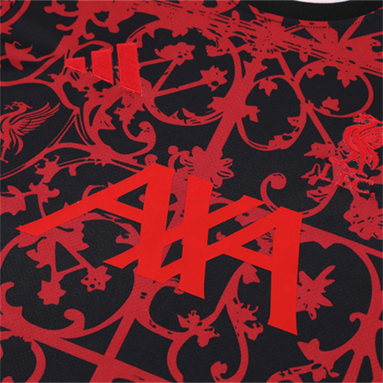 Liver.pool 25-26 Short-Sleeve Training Set - Red Camouflage Top & Black Shorts - SOCCERDEALSHOP