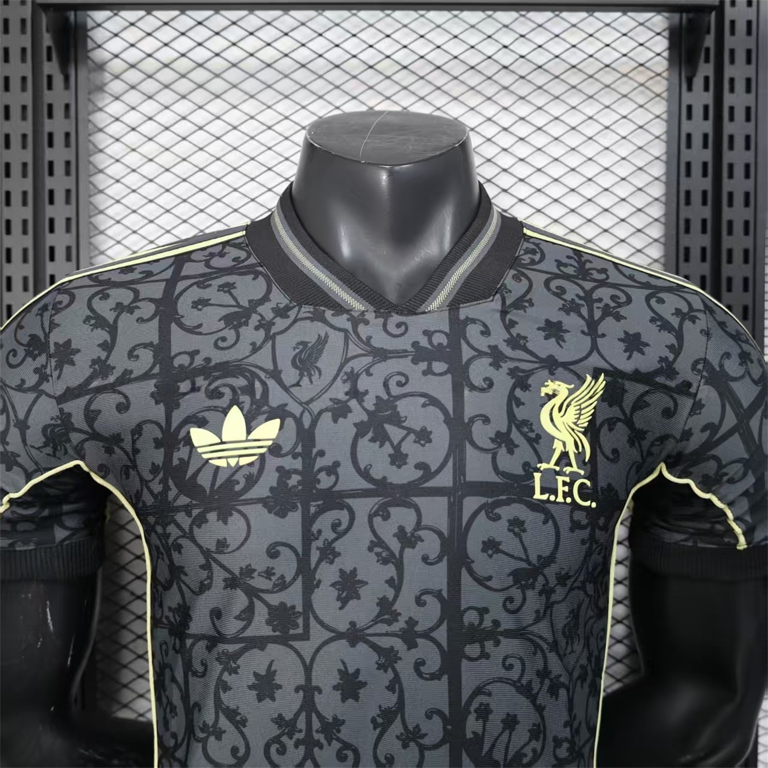 Liver.pool 25-26 Black Floral Pattern Special Jersey - Player Version - SOCCERDEALSHOP