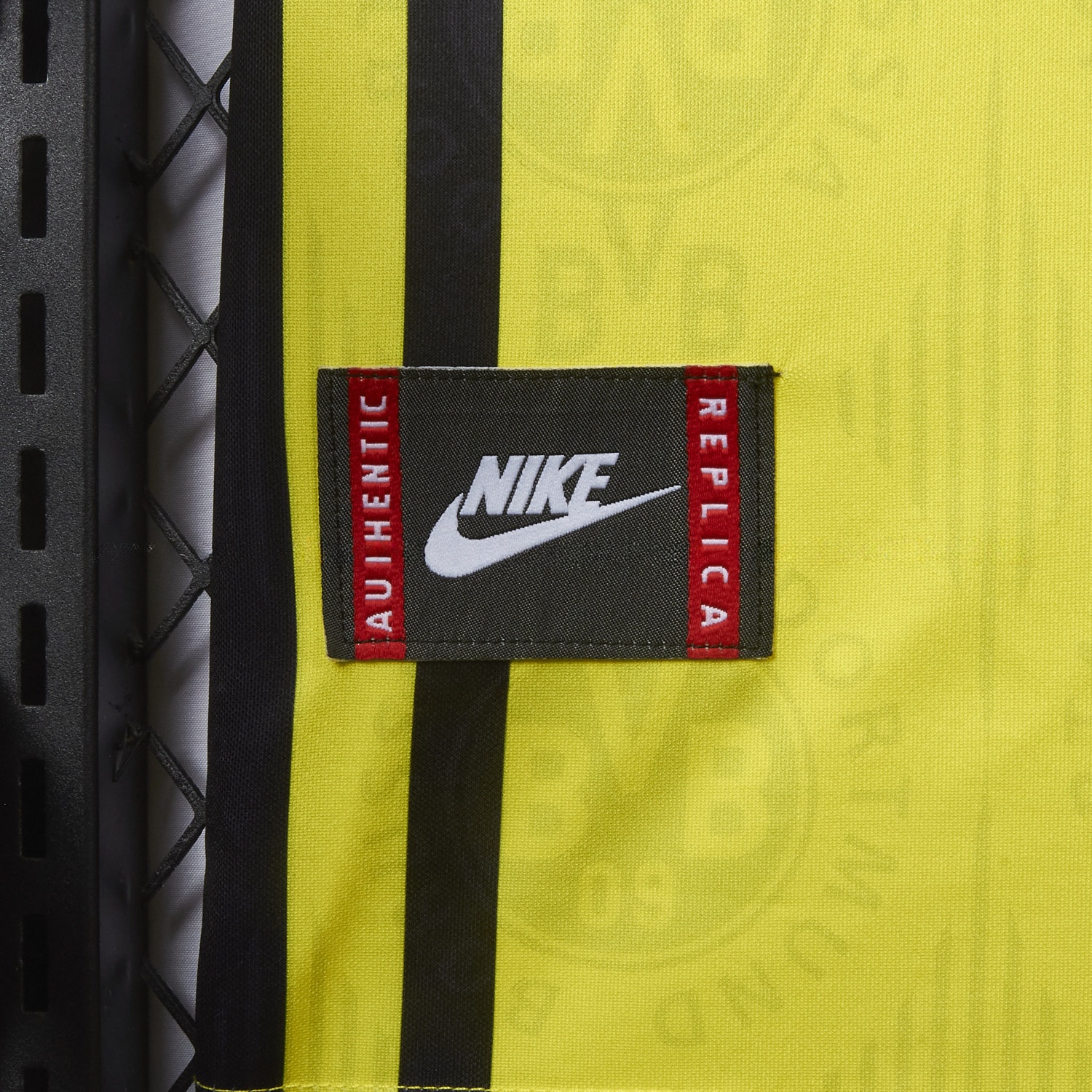 Retro Dortmund 1996-97 Home Jersey - SOCCERDEALSHOP