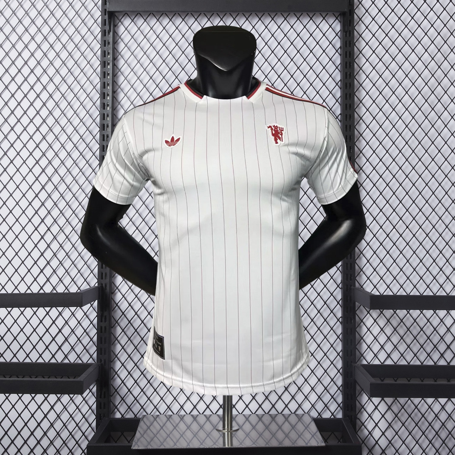 Manchester United 25-26 Trefoil Red Lines White Travel Jersey - Player Version - SOCCERDEALSHOP