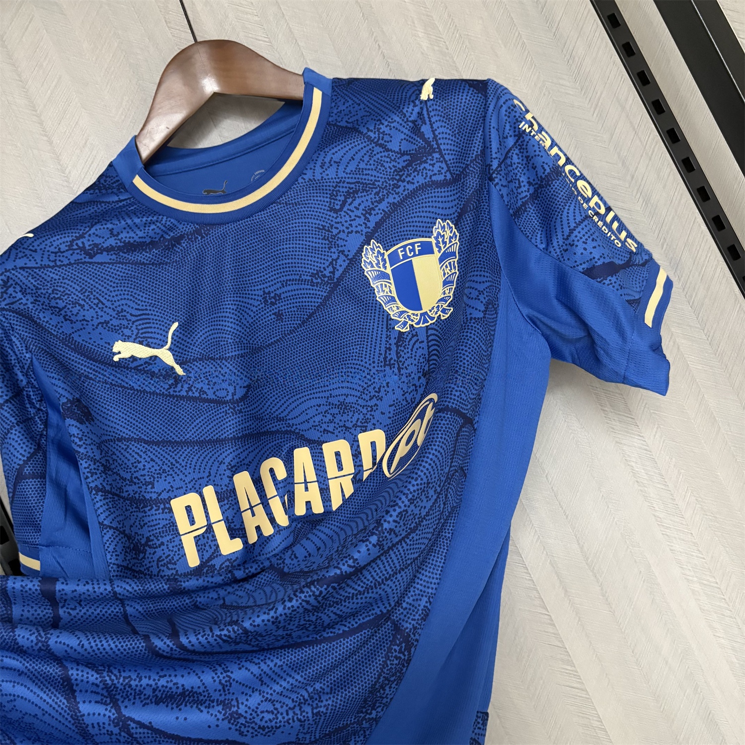 FC Famalicão 25-26 Away Blue Jersey - Fans Version - SOCCERDEALSHOP