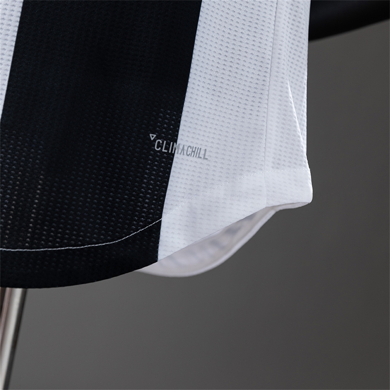 Retro Juventus 2018-19 Home Jersey - Player Version - SOCCERDEALSHOP