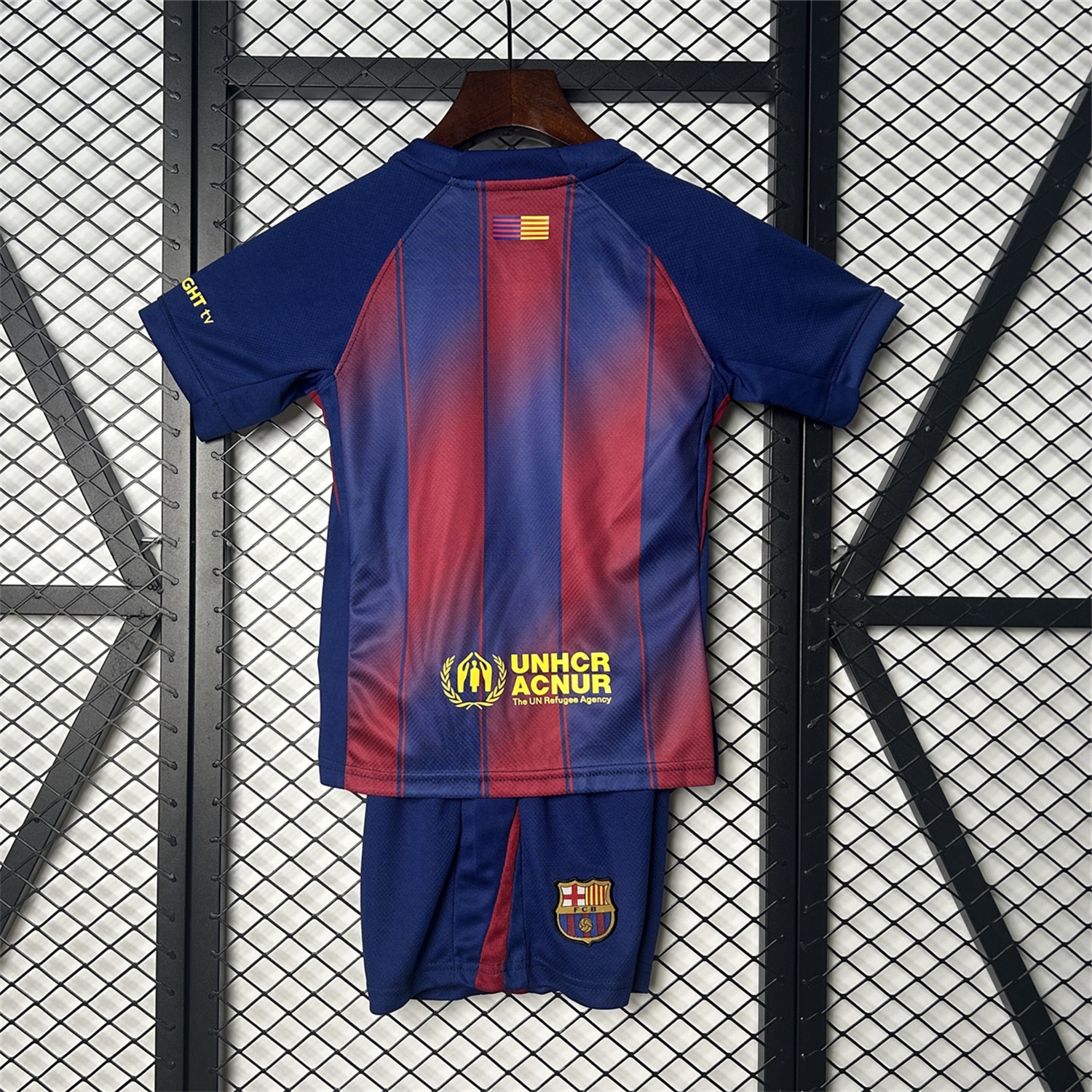 Barcelona 25-26 Ed Sheeran Home Special Kids Kit - Fans Version - SOCCERDEALSHOP