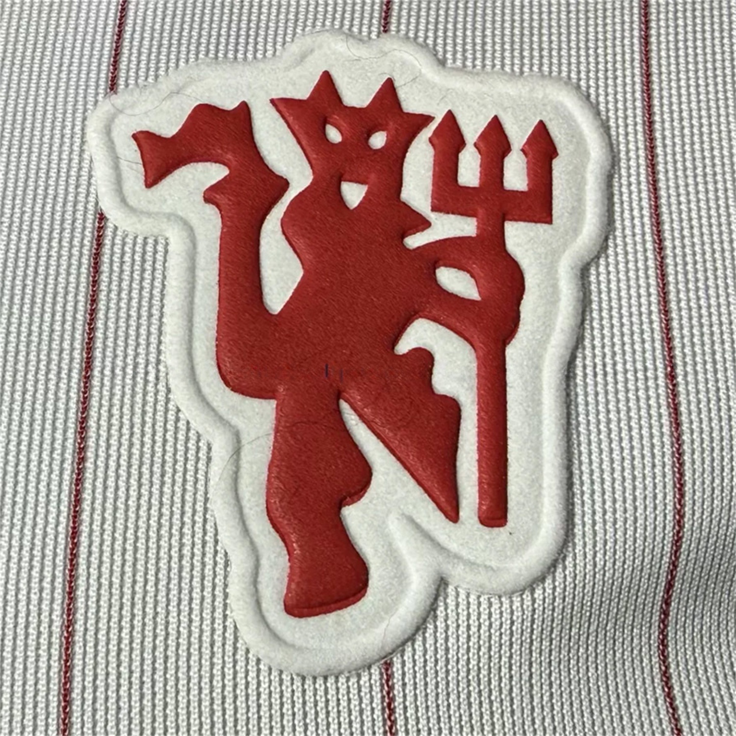 Manchester United 25-26 Trefoil Red Lines White Travel Jersey - Player Version - SOCCERDEALSHOP