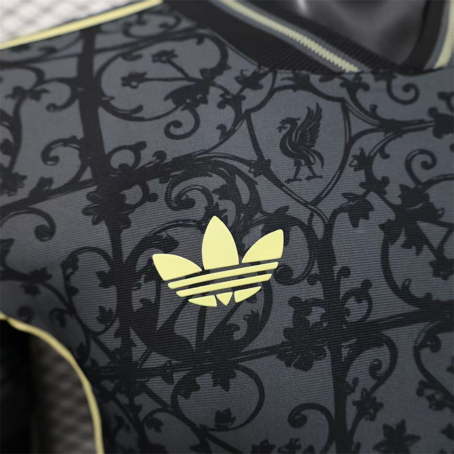 Liver.pool 25-26 Black Floral Pattern Special Jersey - Player Version - SOCCERDEALSHOP