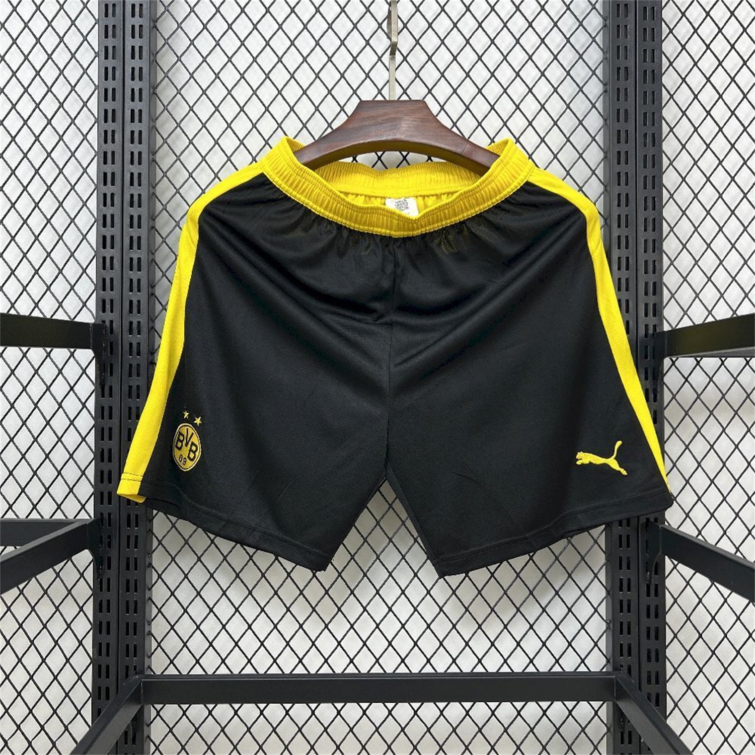 Dortmund 25-26 Home Black Shorts - Fans Version - SOCCERDEALSHOP
