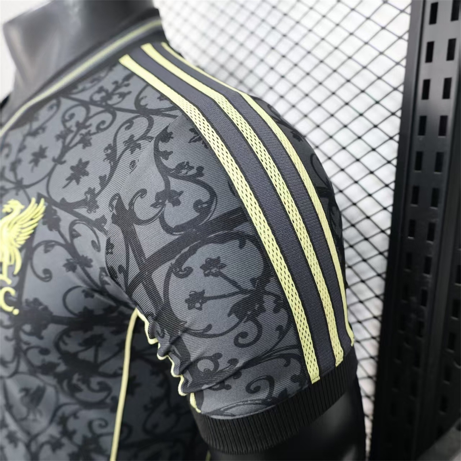 Liver.pool 25-26 Black Floral Pattern Special Jersey - Player Version - SOCCERDEALSHOP