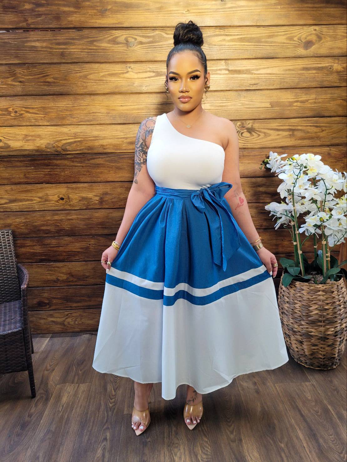 Silvia Color Block Midi Dress (White/Blue)