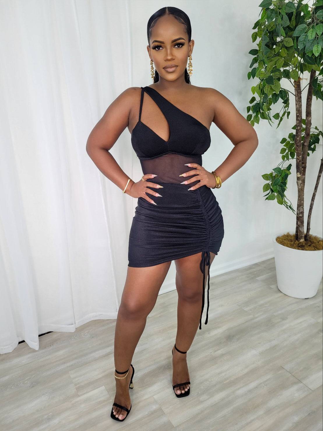 Miara Draw String Mini (Black)