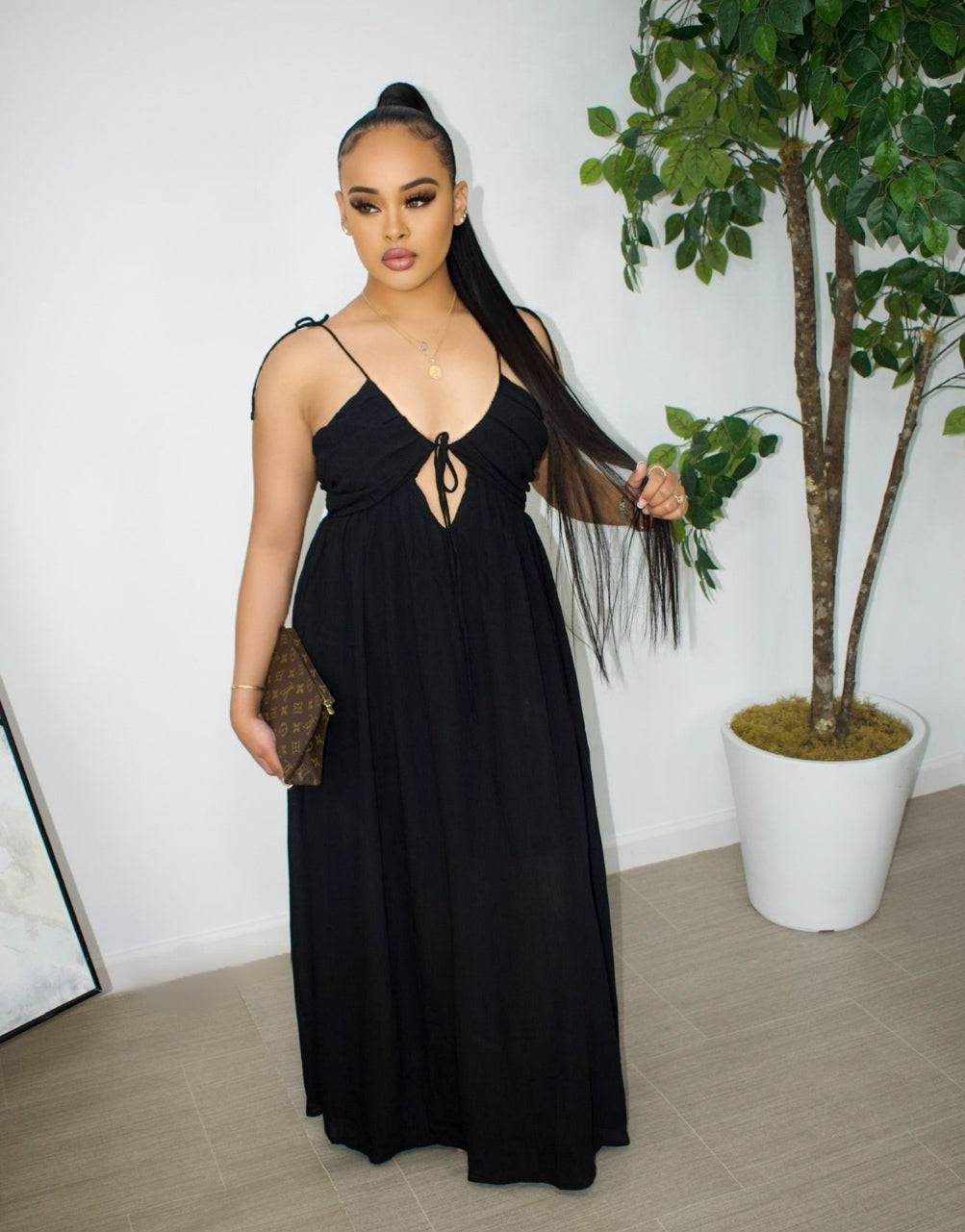 Ferosa Maxi Dress (Black)