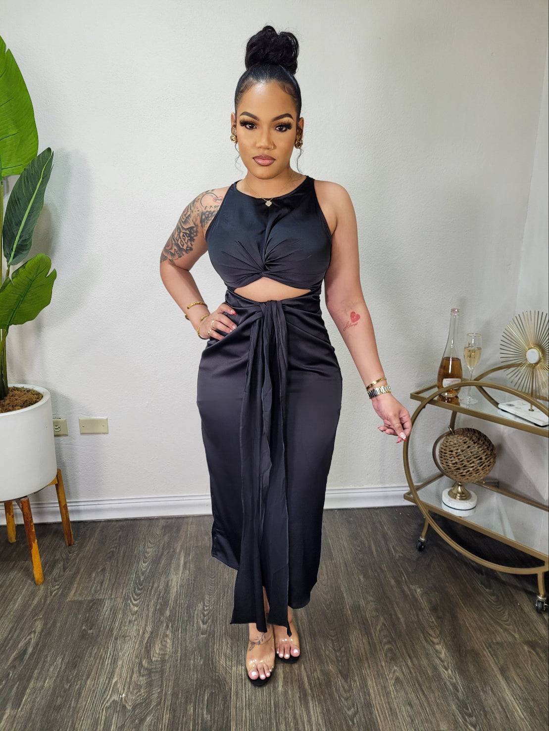 Her Way Midi Dress (Black)