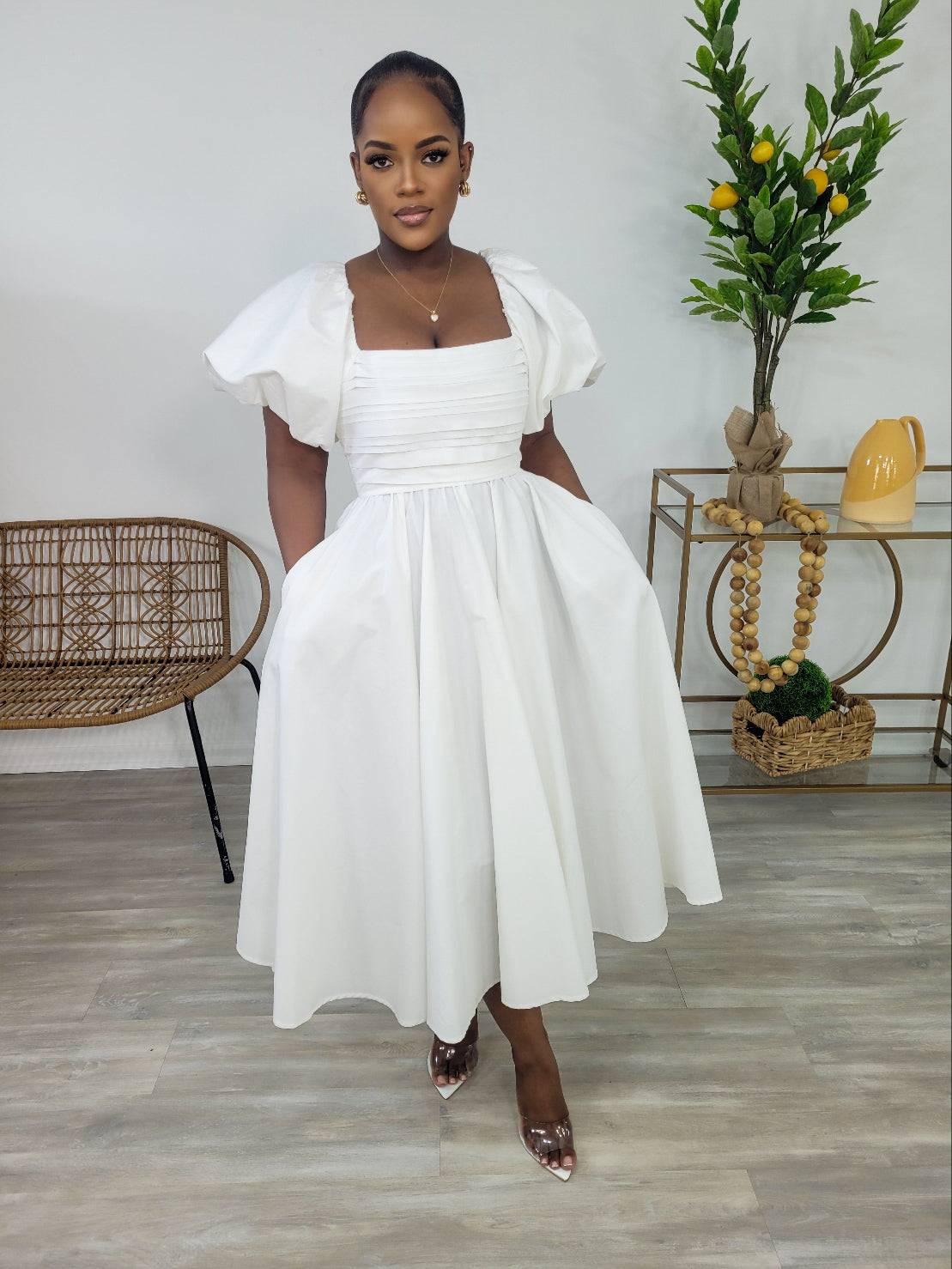 LUSH BALLON SLEEVE MIDI DRESS (WHITE)