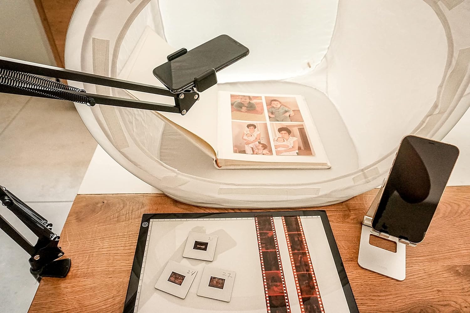 Photomyne Magnetic Light Pad Backlight Hands Free Ultra Thin Ultimate