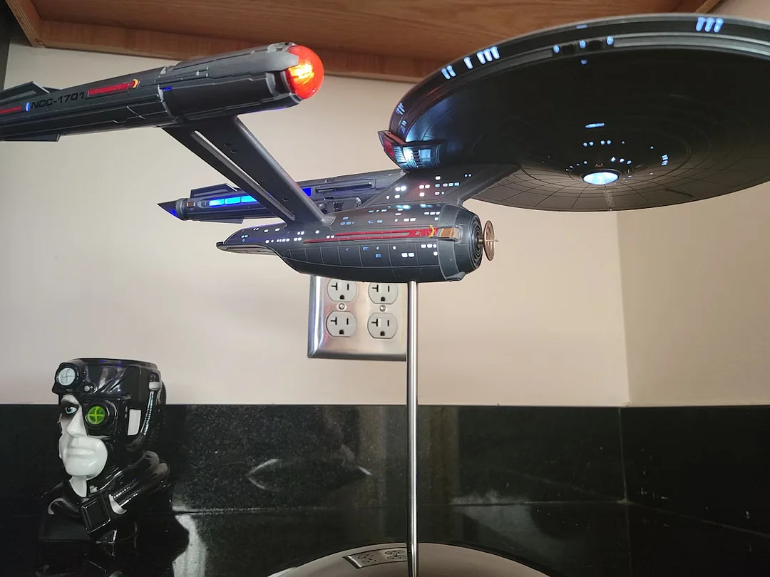 Enterprise 1:1000 Scale Set Prop Replica Model With Lights