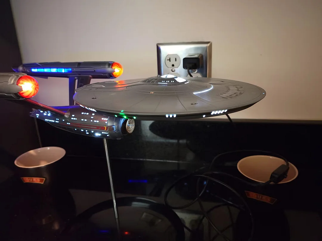 Enterprise 1:1000 Scale Set Prop Replica Model With Lights