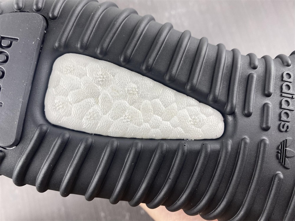 adidas Yeezy Boost 350Pirate Black (2023)