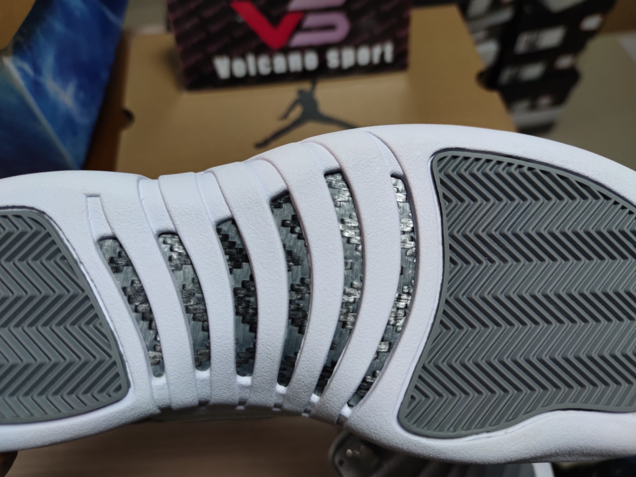 Jordan 12 Retro Stealth CT8013 105