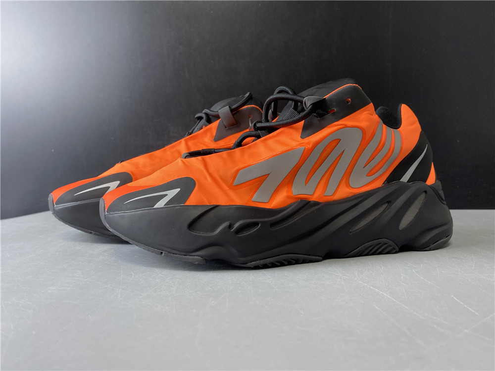 adidas Yeezy Boost 700 MNVNPhosphor